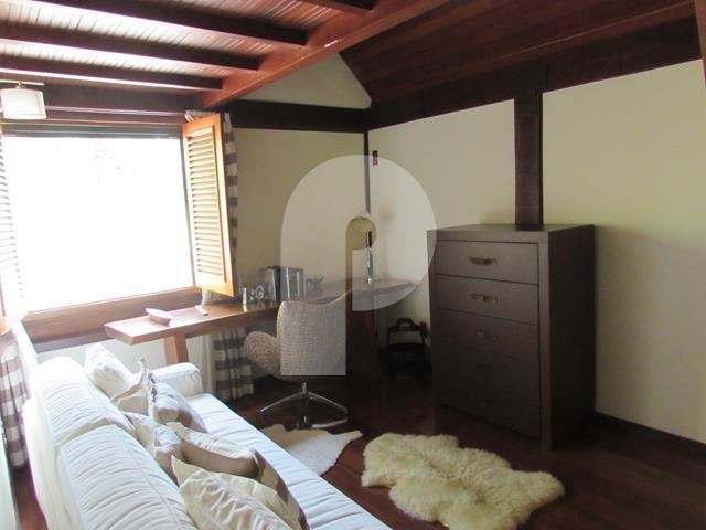 Foto-Imovel-ID008000No0020-chale--petropolis-.JPG