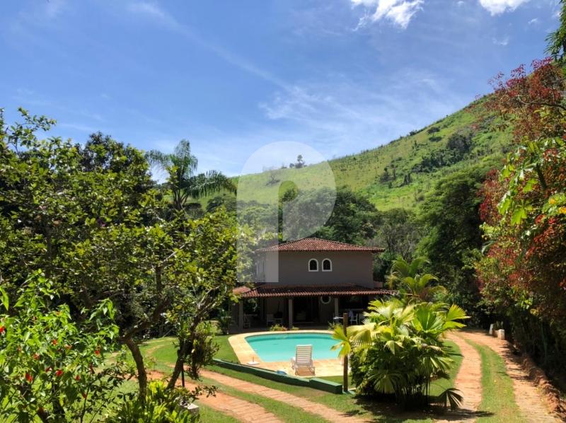 Foto-Imovel-ID101102No0001-casa--petropolis--141537.jpeg