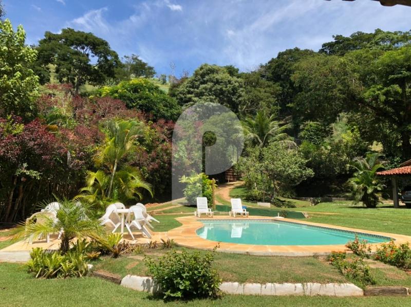 Foto-Imovel-ID101102No0002-casa--petropolis--141538.jpeg