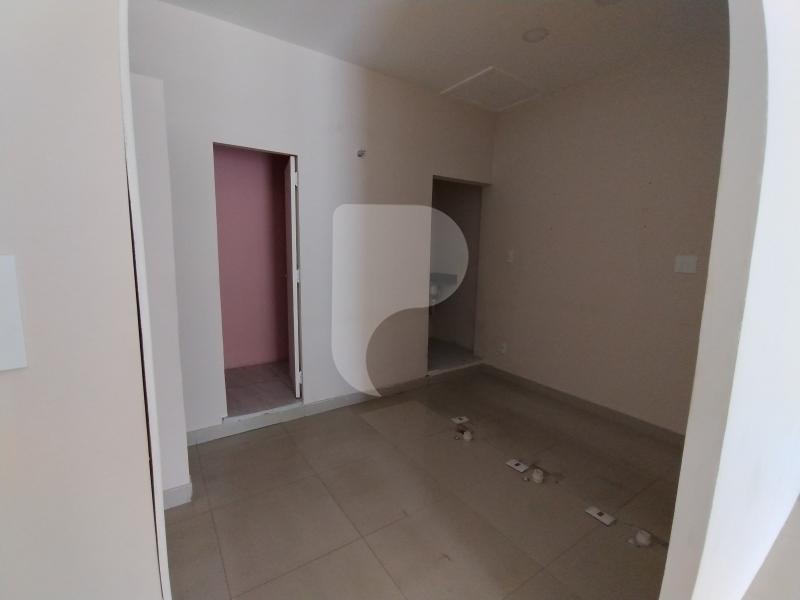 Foto-Imovel-ID102331No0006-loja-em-frente-a-ponte-do-arranha-ceu-petropolis--17430137778749.jpeg