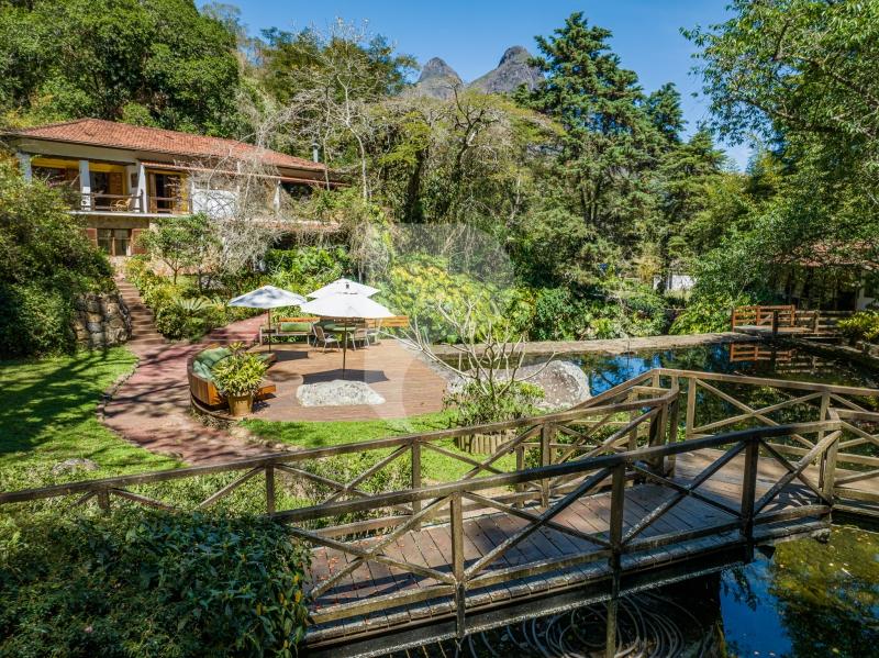 Casa - Petrópolis, Corrêas