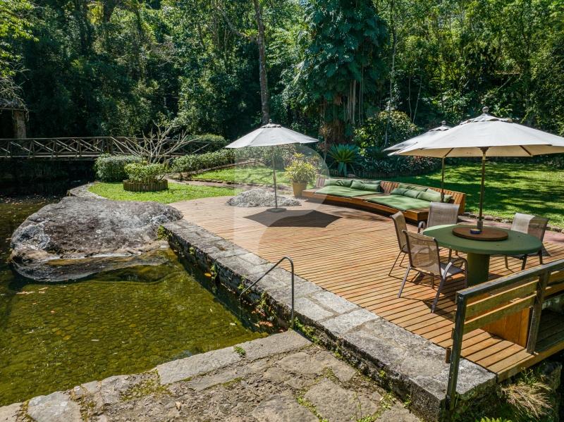 Casa - Petrópolis, Corrêas