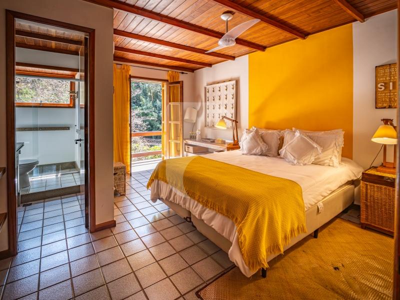 Casa - Petrópolis, Corrêas