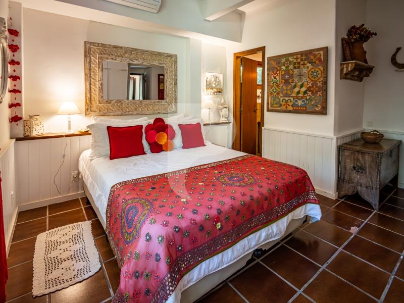 Casa - Petrópolis, Corrêas