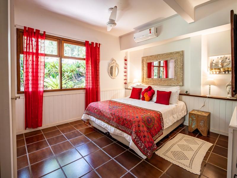 Casa - Petrópolis, Corrêas