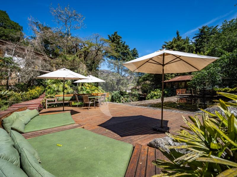 Casa - Petrópolis, Corrêas