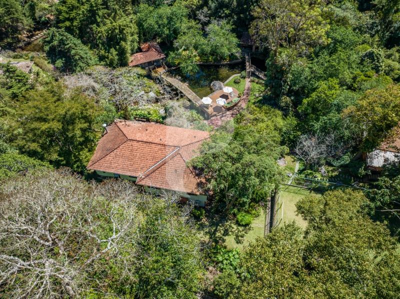 Casa - Petrópolis, Corrêas