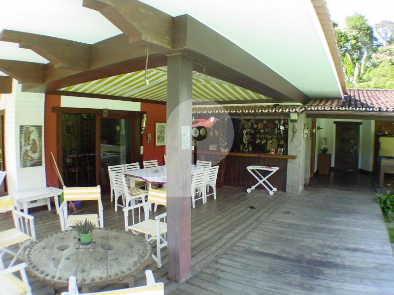 Casa - Petrópolis, Corrêas