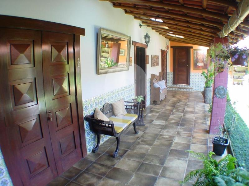 Casa - Petrópolis, Corrêas