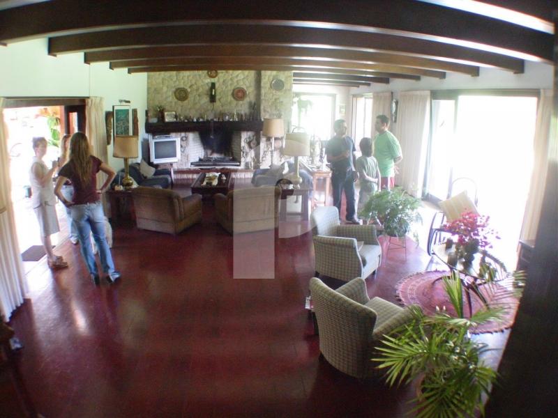 Casa - Petrópolis, Corrêas