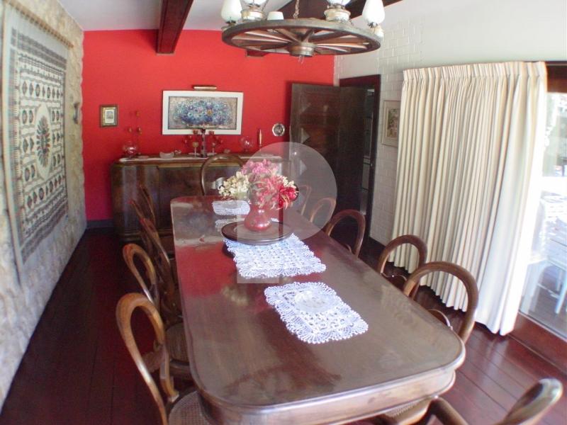 Casa - Petrópolis, Corrêas