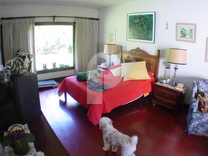 Casa - Petrópolis, Corrêas