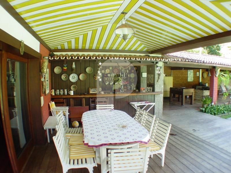 Casa - Petrópolis, Corrêas