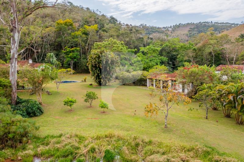 Fazenda - Petrópolis, Posse