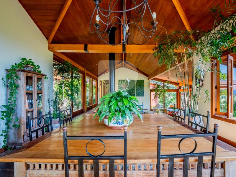 Casa - Petrópolis, Araras
