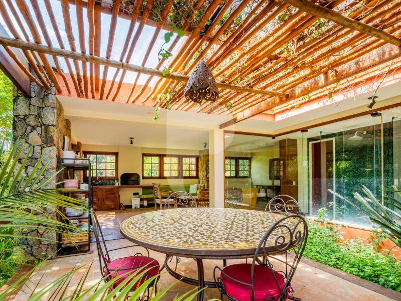 Casa - Petrópolis, Araras