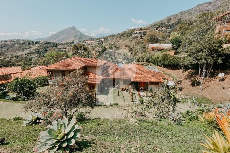 Casa - Petrópolis, Araras