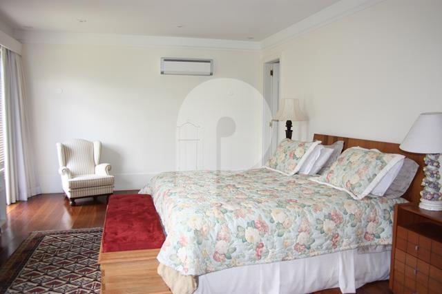 Casa - Petrópolis, Araras
