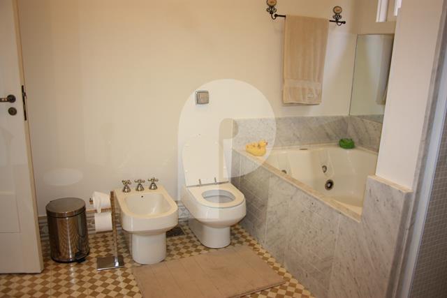 Casa - Petrópolis, Araras