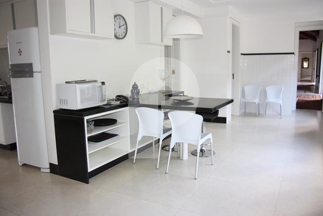 Casa - Petrópolis, Araras