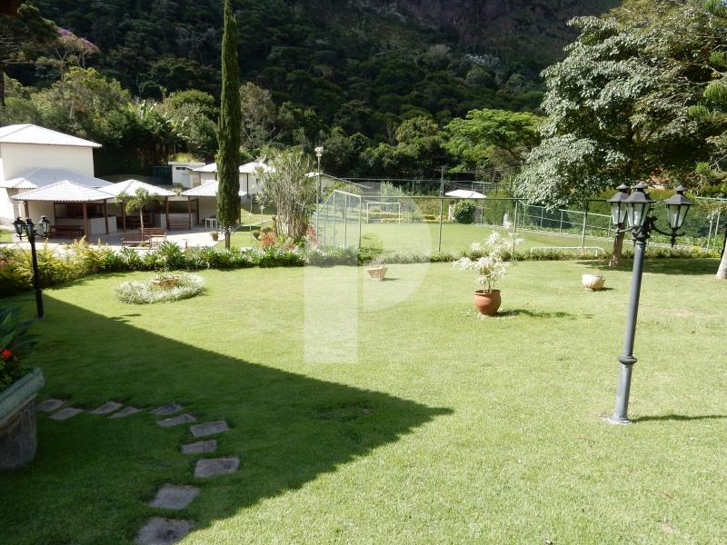 Casa - Petrópolis, Araras