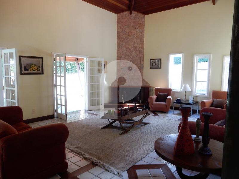 Casa - Petrópolis, Araras