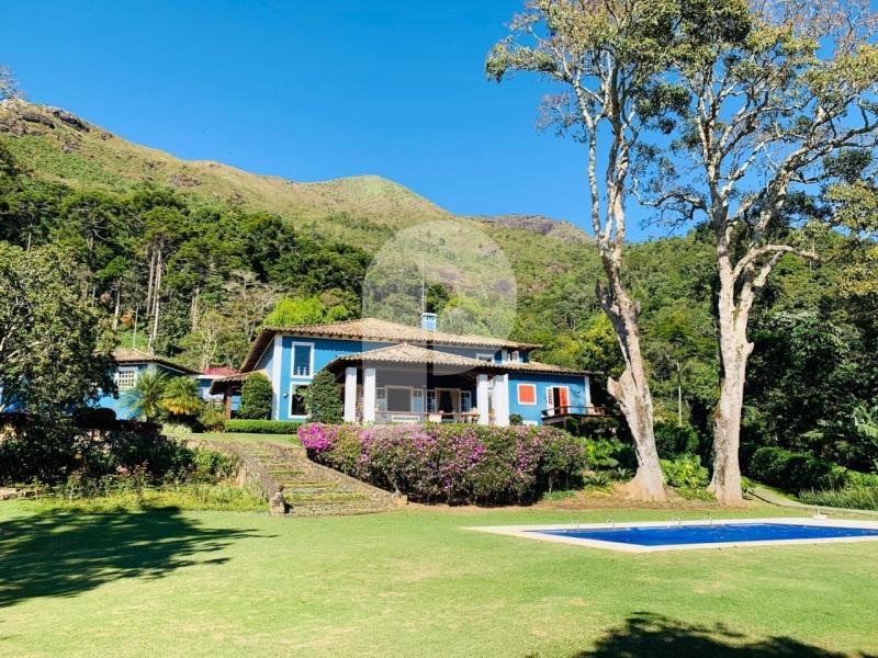 Casa - Petrópolis, Araras
