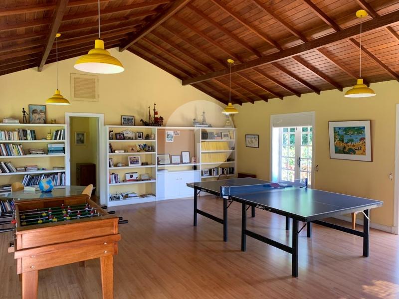 Casa - Petrópolis, Araras