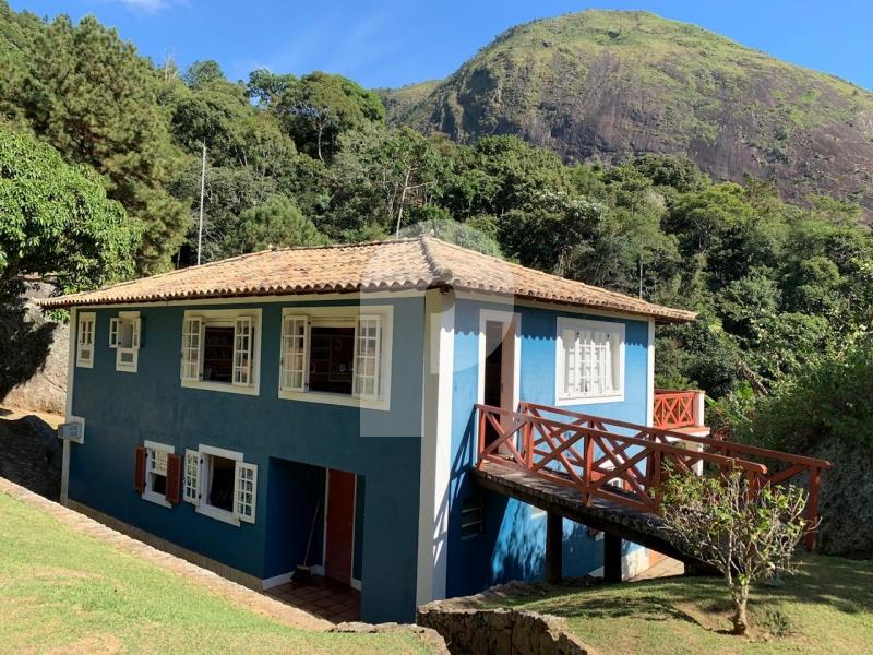 Casa - Petrópolis, Araras