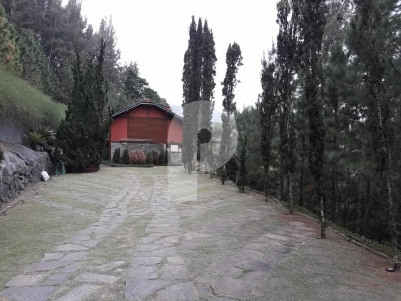 Casa - Petrópolis, Araras