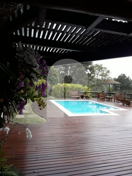 Casa - Petrópolis, Araras