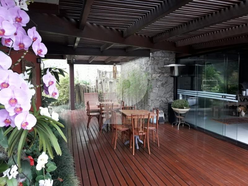 Casa - Petrópolis, Araras