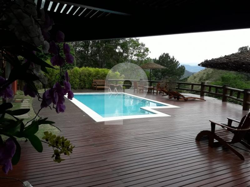 Casa - Petrópolis, Araras