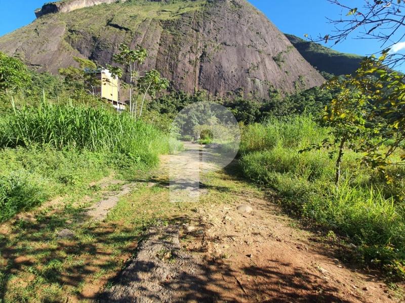 Terreno Comercial - Petrópolis, BR-040