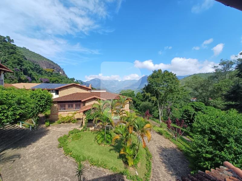 Studio - Petrópolis, Corrêas