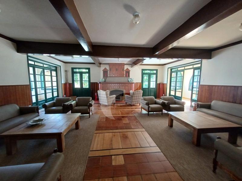 Studio - Petrópolis, Corrêas