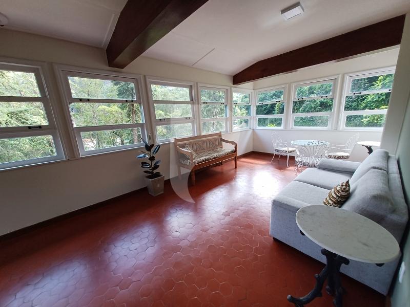 Studio - Petrópolis, Corrêas
