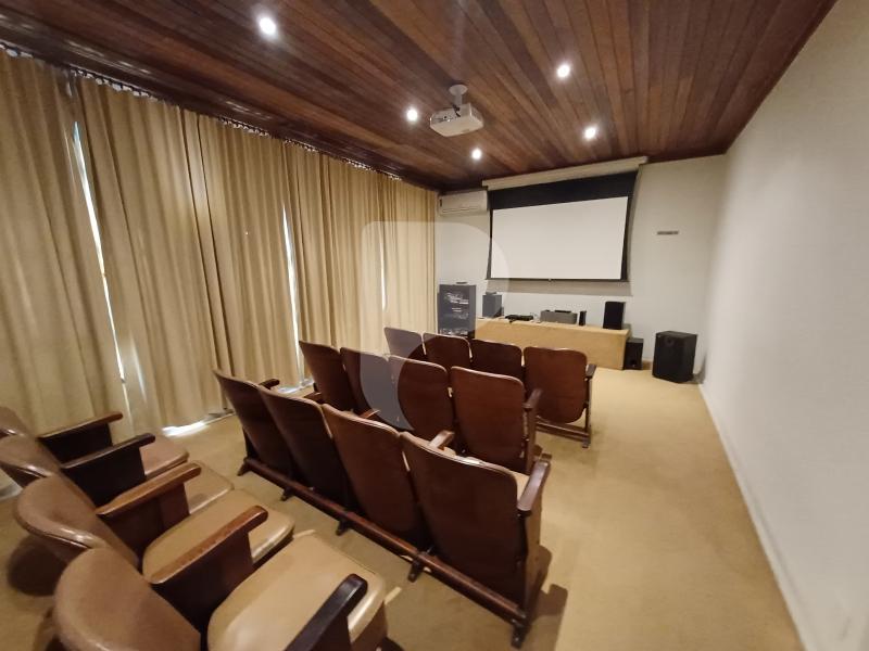 Studio - Petrópolis, Corrêas