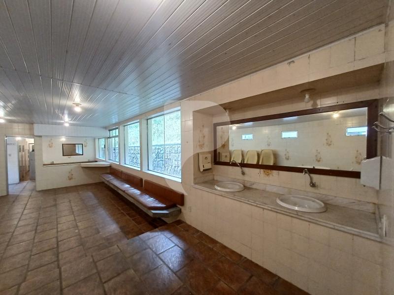 Studio - Petrópolis, Corrêas