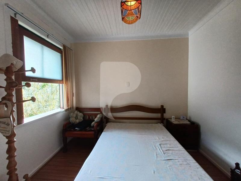 Studio - Petrópolis, Corrêas