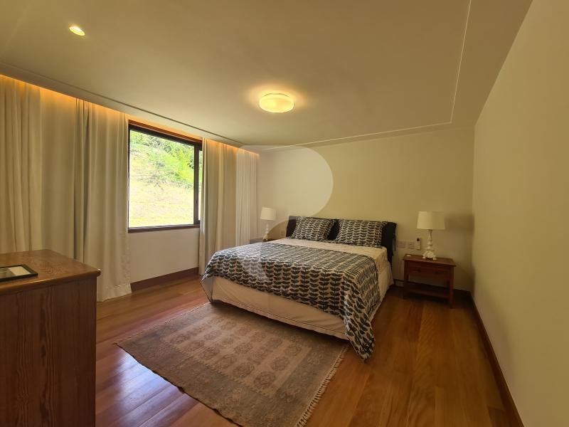 Casa - Petrópolis, Secretário