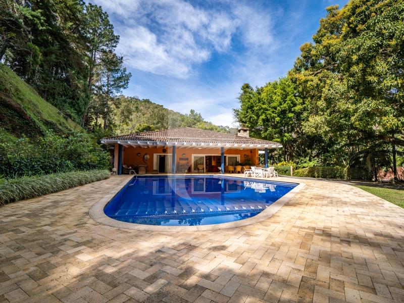 Casa - Petrópolis, Araras