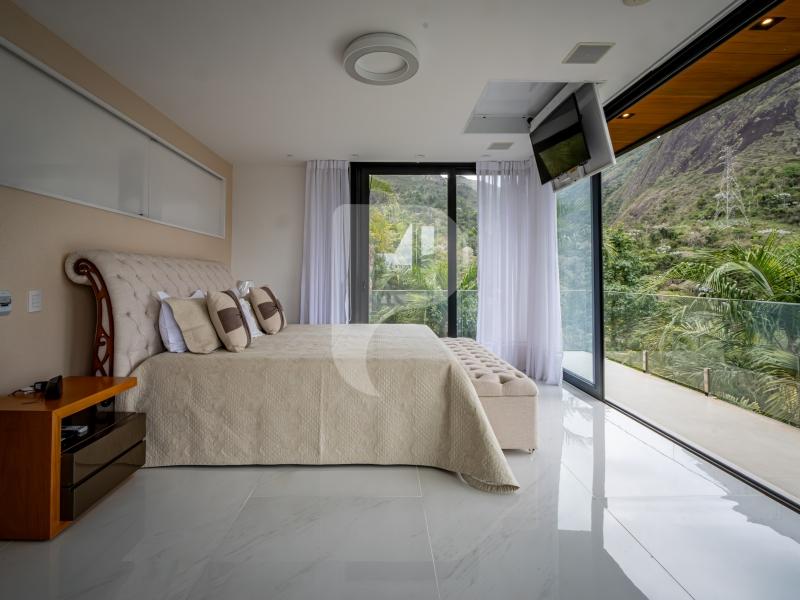 Casa - Petrópolis, Araras