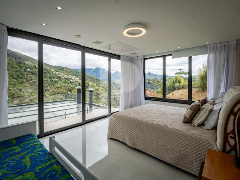 Casa - Petrópolis, Araras