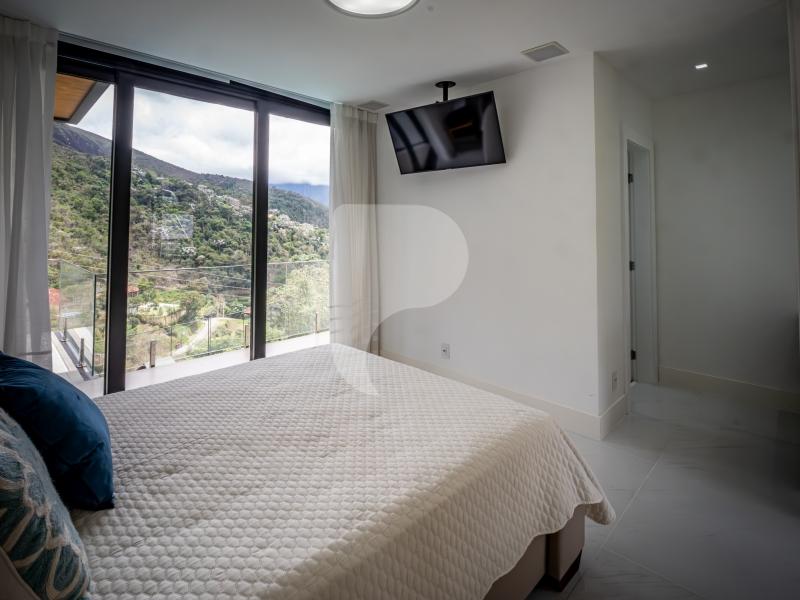 Casa - Petrópolis, Araras
