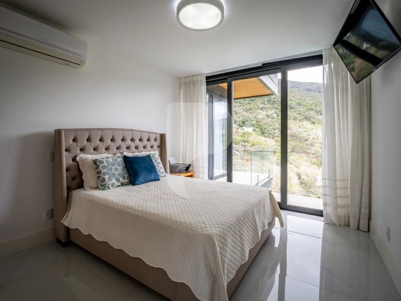 Casa - Petrópolis, Araras