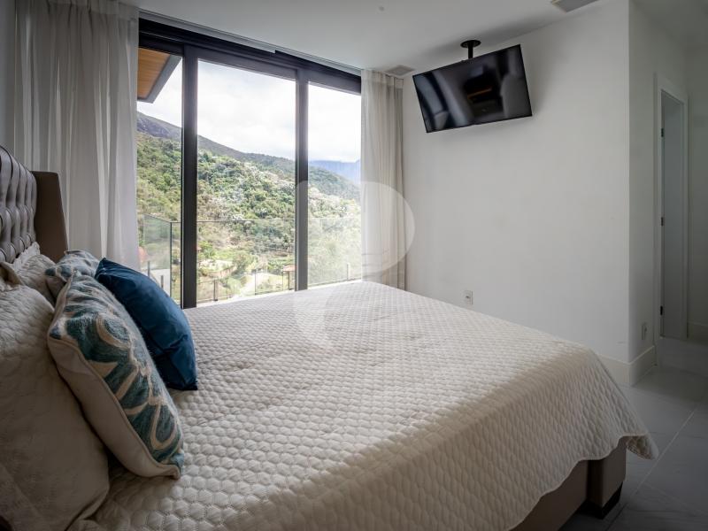Casa - Petrópolis, Araras