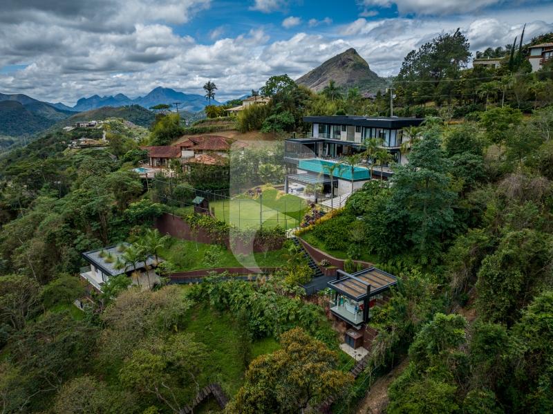 Casa - Petrópolis, Araras