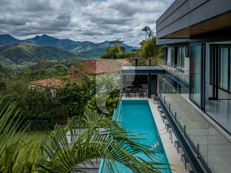 Casa - Petrópolis, Araras
