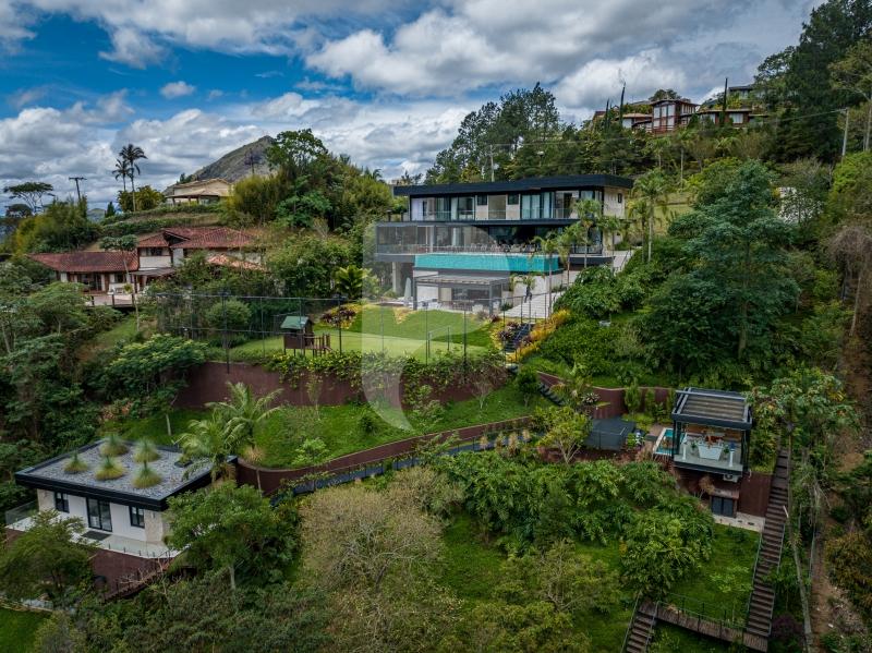 Casa - Petrópolis, Araras